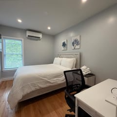 One Bedroom Steps from Clark University