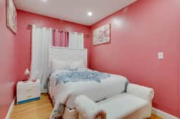 Stylish and Comfortable 3Bed 2Bath - Image 3