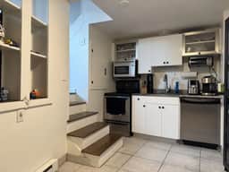 Unique and Sunny 1 Bed in Back Bay - Image 5