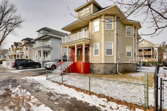 Spacious and Comfortable 1 Bed 25 km from Gillette - Image 4