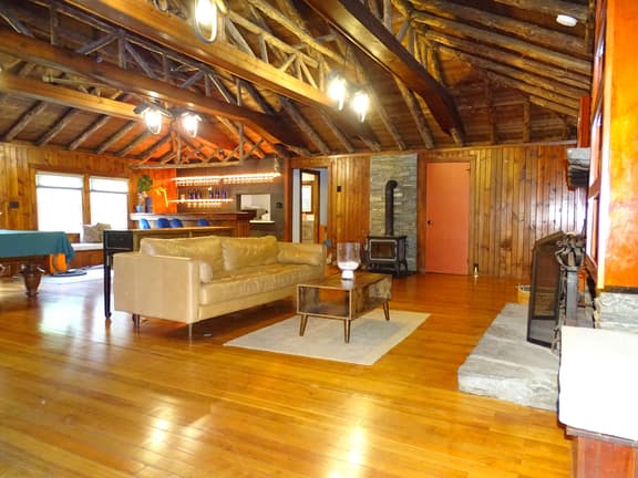 Beautiful Guest Cabin on Quiet Estate